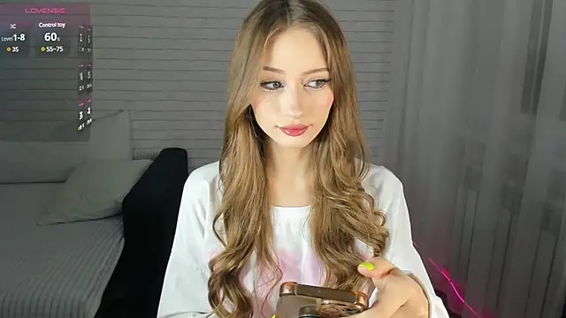 candyboofairy online show from March 2025 06:22:01 PM