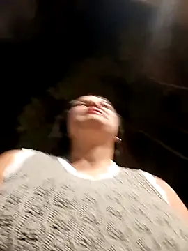 girl milk1 online show from November 2025 12:00:01 AM