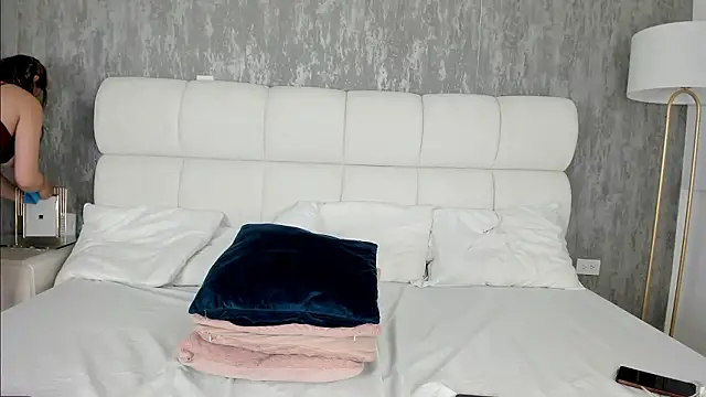 mayragonzpe   online show from March 2026 09:32:02 PM