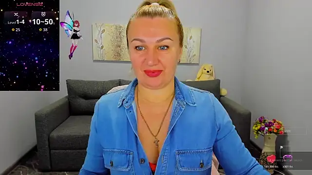 Lili Crossi online show from November 2025 06:57:02 AM