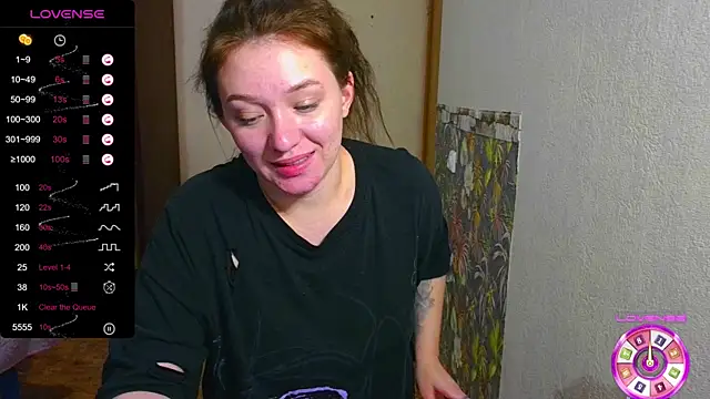 Snapshot of Chloe_strip chatting on October 2025 12:04:01 PM Chloe strip online show from October 2025 12:04:01 PM