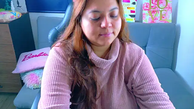 Snapshot of Rebeca_charme21 chatting on February 2026 11:15:01 AM Rebeca charme21 online show from February 2026 11:15:01 AM