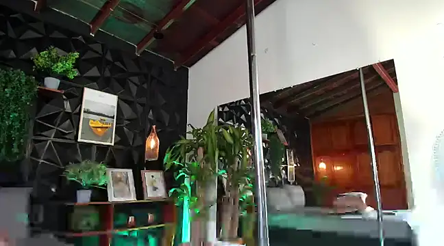 rihannagil online show from March 2025 06:16:01 PM