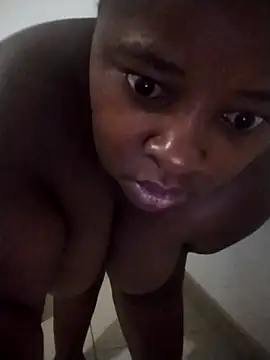 Snapshot of HotBootyBabe90 chatting on February 2026 03:46:01 AM HotBootyBabe90 online show from February 2026 03:46:01 AM