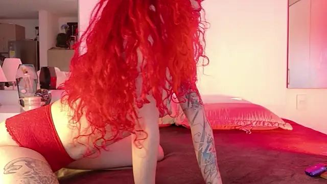 Borbala Iggy online show from October 2025 10:26:02 PM