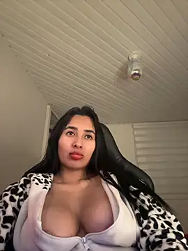 Anily Lovely online show from September 2025 02:06:01 AM