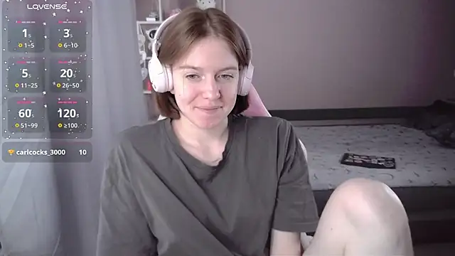 CassieJuice69 online show from October 2025 01:53:02 PM