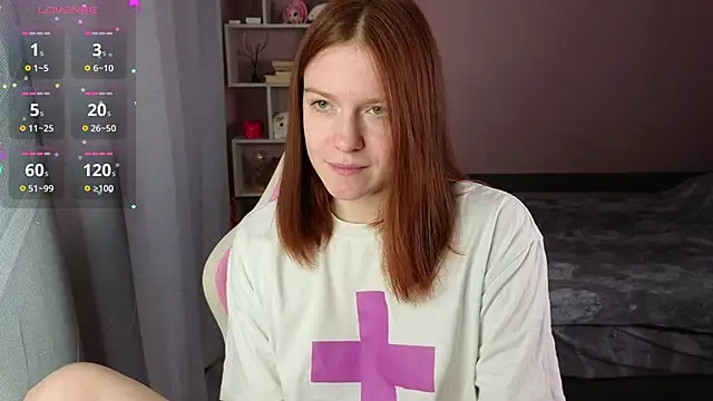 Snapshot of CassieJuice69 chatting on May 2026 04:02:01 PM CassieJuice69 online show from May 2026 04:02:01 PM