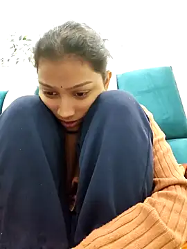 Snapshot of Aleena_Rai chatting on December 2024 05:36:02 PM Aleena Rai online show from December 2024 05:36:02 PM