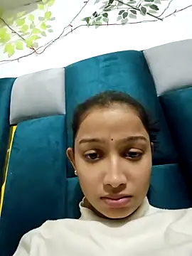 Snapshot of Aleena_Rai chatting on December 2024 07:17:02 PM Aleena Rai online show from December 2024 07:17:02 PM