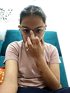 Snapshot of Aleena_Rai chatting on December 2024 06:54:02 PM Aleena Rai online show from December 2024 06:54:02 PM