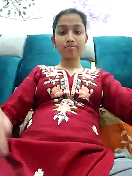 Snapshot of Aleena_Rai chatting on February 2025 06:49:02 PM Aleena Rai online show from February 2025 06:49:02 PM