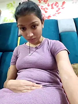 Snapshot of Aleena_Rai chatting on March 2025 05:35:02 PM Aleena Rai online show from March 2025 05:35:02 PM