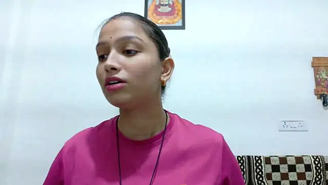 Snapshot of Aleena_Rai chatting on October 2025 06:28:01 PM Aleena Rai online show from October 2025 06:28:01 PM