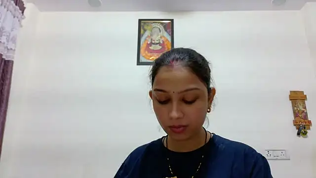 Snapshot of Aleena_Rai chatting on October 2025 07:13:01 PM Aleena Rai online show from October 2025 07:13:01 PM