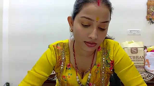 Snapshot of Aleena_Rai chatting on October 2025 07:14:02 PM Aleena Rai online show from October 2025 07:14:02 PM