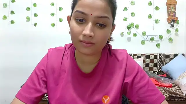 Snapshot of Aleena_Rai chatting on November 2025 07:45:02 PM Aleena Rai online show from November 2025 07:45:02 PM