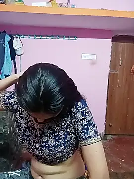 Snapshot of Cute-Simmi chatting on January 2025 02:25:01 PM Cute-Simmi online show from January 2025 02:25:01 PM