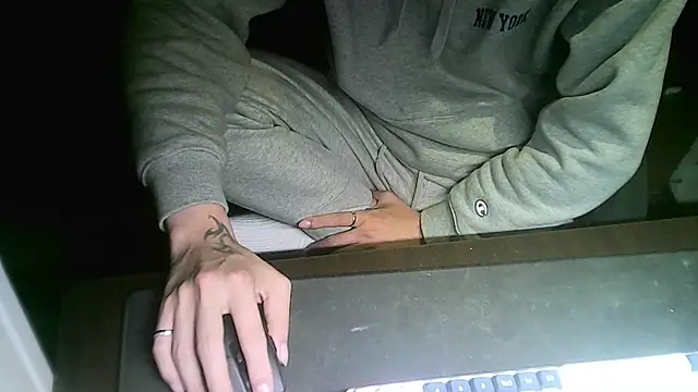 Ryan67533 online show from December 2024 09:22:01 AM