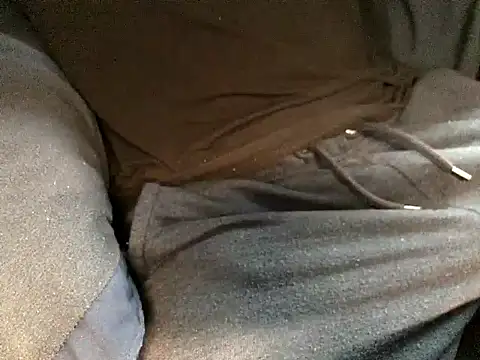 Snapshot of Ryan67533 chatting on December 2024 07:10:01 AM Ryan67533 online show from December 2024 07:10:01 AM