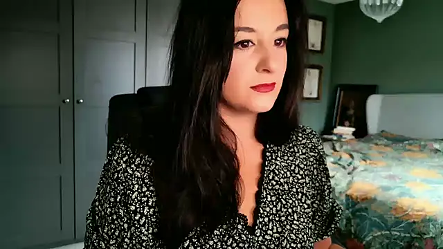 flatwhite0 online show from September 2025 09:44:02 AM