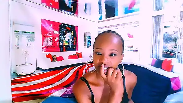 Snapshot of EbonyCreamy69 chatting on January 2025 02:00:02 PM EbonyCreamy69 online show from January 2025 02:00:02 PM