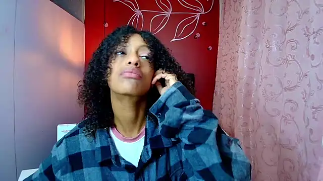 Zia Green online show from February 2025 12:19:01 PM