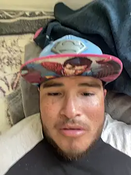 Snapshot of gallisky75 chatting on March 2026 09:43:02 PM gallisky75 online show from March 2026 09:43:02 PM