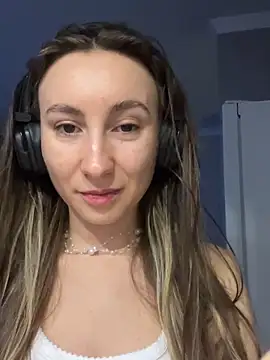 viviandaimond1 online show from January 2025 01:30:01 AM