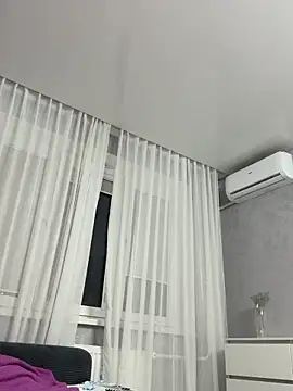 viviandaimond1 online show from October 2025 05:35:02 PM