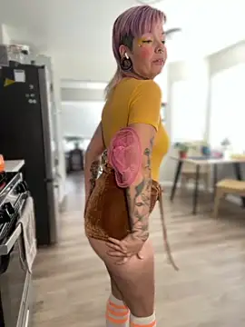 GoldieBakeman online show from October 2025 04:31:01 PM