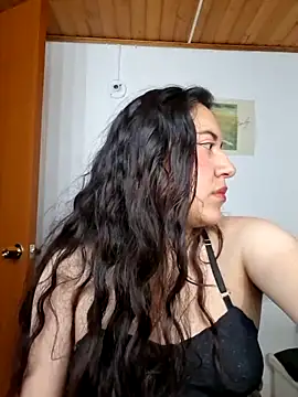 Emi chik online show from March 2026 11:16:02 AM