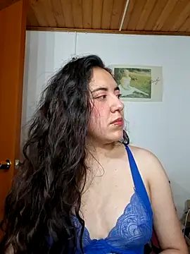 Emi chik online show from April 2026 10:51:02 AM