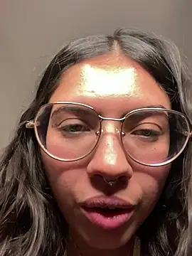 Snapshot of Argentiiniita chatting on December 2024 09:20:01 PM Argentiiniita online show from December 2024 09:20:01 PM