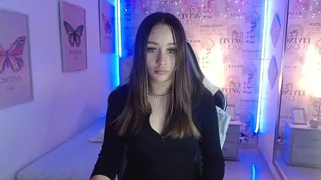 Ivyy Crystal online show from March 2025 09:29:02 PM