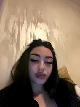 Gya Rue online show from December 2025 08:49:02 PM