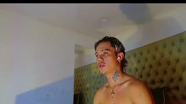 HannibalLester online show from February 2025 02:15:01 AM