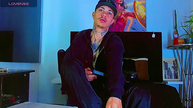 HannibalLester online show from February 2026 07:37:01 AM