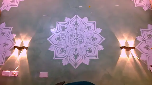 Emili Roux online show from March 2025 03:35:02 PM