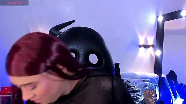 Emili Roux online show from April 2026 10:11:01 AM