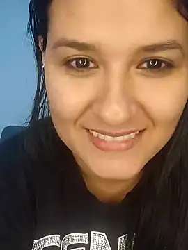 Snapshot of elena_jonees chatting on December 2024 02:22:02 PM elena jonees online show from December 2024 02:22:02 PM