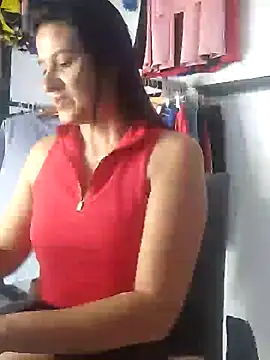 Snapshot of elena_jonees chatting on January 2025 06:29:02 PM elena jonees online show from January 2025 06:29:02 PM