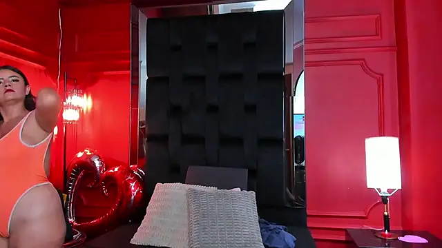 nathalie rossel online show from February 2025 01:18:02 AM