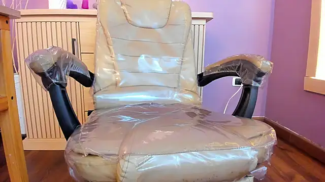 nathalie rossel online show from February 2026 06:17:02 PM