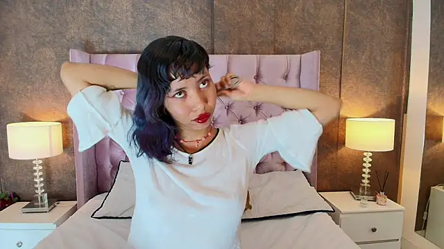 Snapshot of Akane_Uwu chatting on February 2025 02:52:02 PM Akane Uwu online show from February 2025 02:52:02 PM