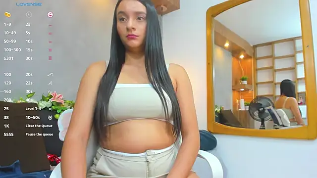 Hannah williams1 online show from January 2025 05:29:02 AM