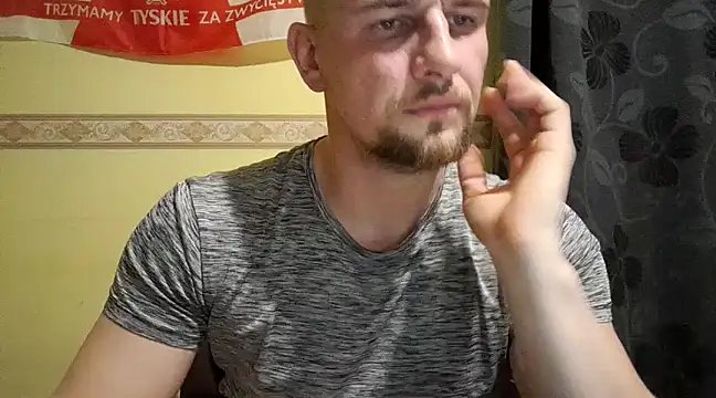 Regularfucker28 online show from December 2024 04:38:02 PM