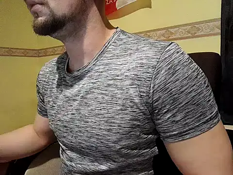 Regularfucker28 online show from February 2025 07:49:01 PM