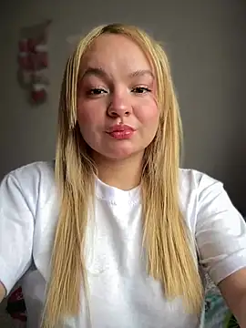 Naiara Sex  online show from April 2026 06:10:01 PM