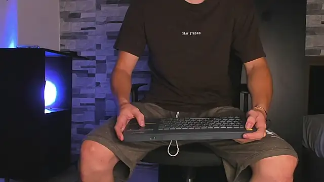 Dimitri higth420 online show from October 2025 12:45:01 PM